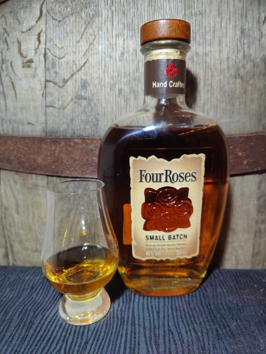 Four Roses Small Batch - Kentucky Straight Bourbon Whiskey - Whiskyblog.dk